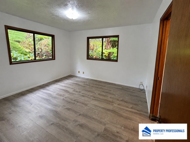 Building Photo - Island Living in Volcano – Move-In Ready