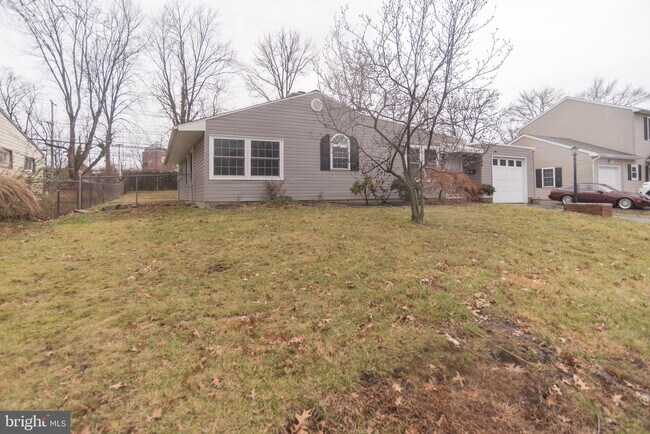 Building Photo - 346 Thornridge Dr