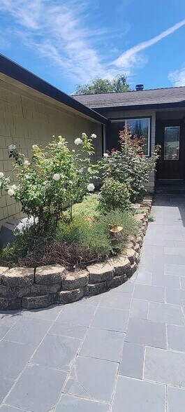 Building Photo - 4120 Cristobal Way