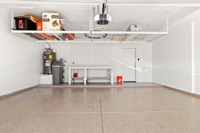 Building Photo - 9348 E Wood Dr