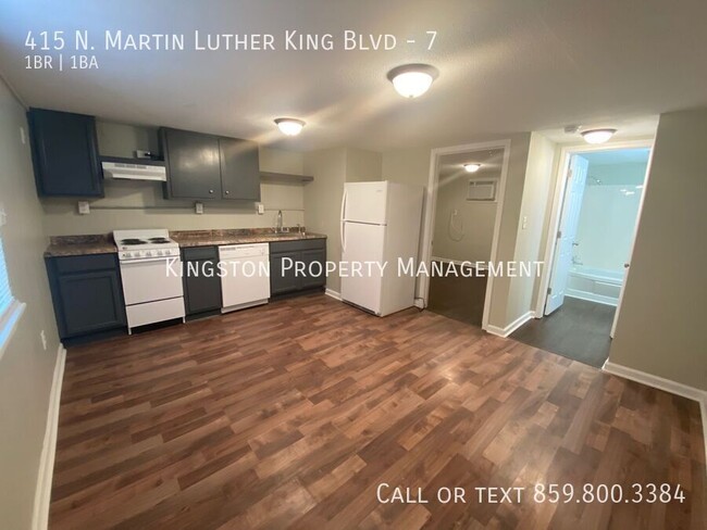 Primary Photo - Gorgeous One Bedroom Now Available!! 1/2 o...