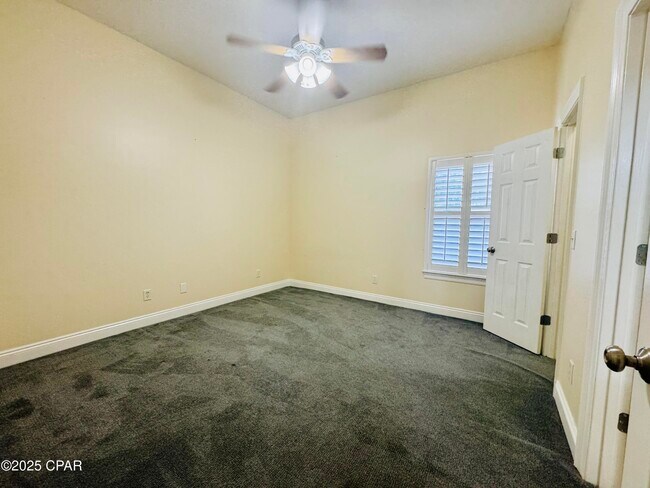 Building Photo - 100 Palm Bay Blvd