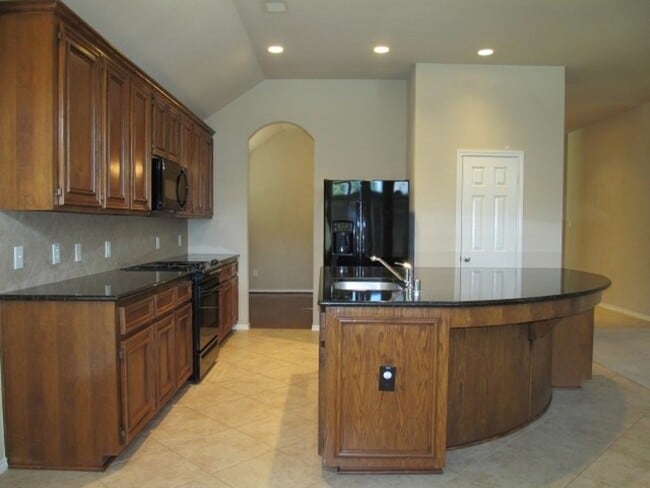 Building Photo - 13022 Golden Water Ct