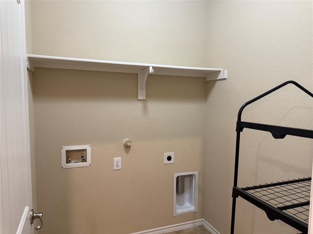 Building Photo - 2225 Windhaven Dr