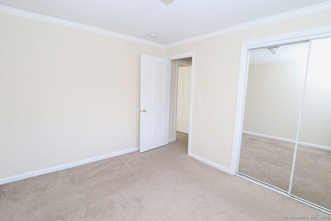 Building Photo - 349 Allen Rd