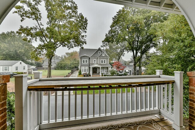 Building Photo - 332 Magnolia Ave