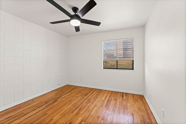 Building Photo - Walnut Apartments