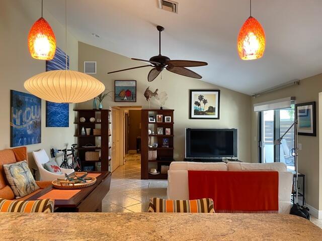 Building Photo - 1801 S US Hwy 1