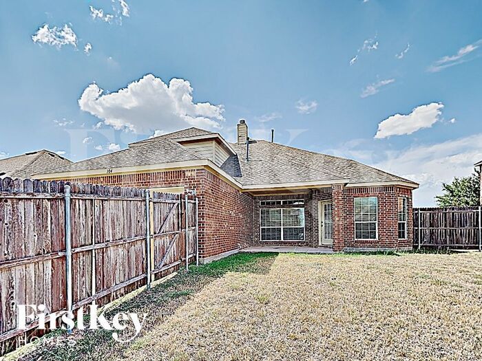 Building Photo - 304 Wisteria Way