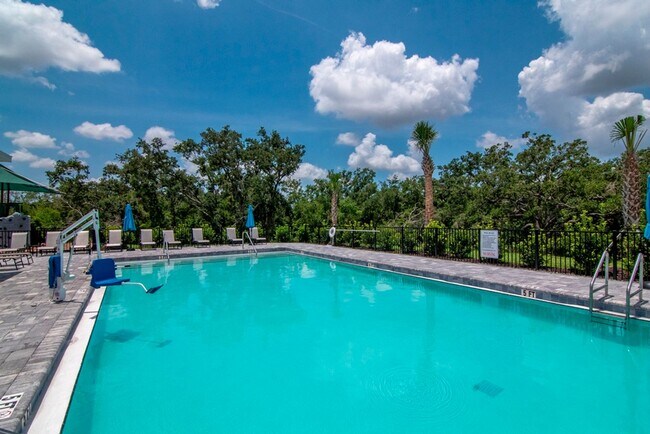 Building Photo - Modern New Construction Townhome in Desirable Lakewood Ranch – Up to 1 Month Free