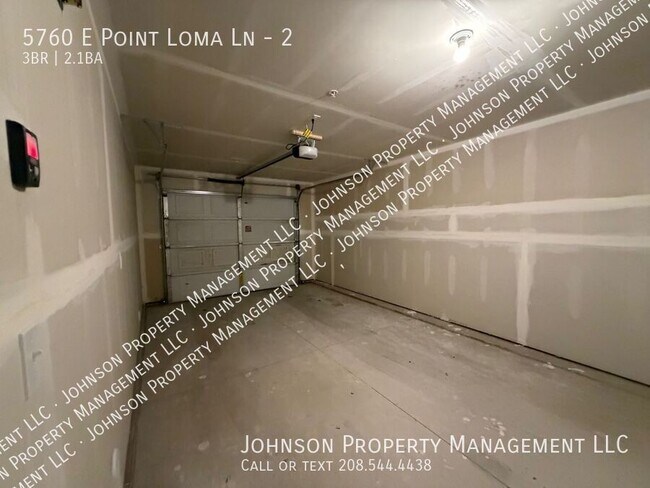 Building Photo - 5760 E Point Loma Ln