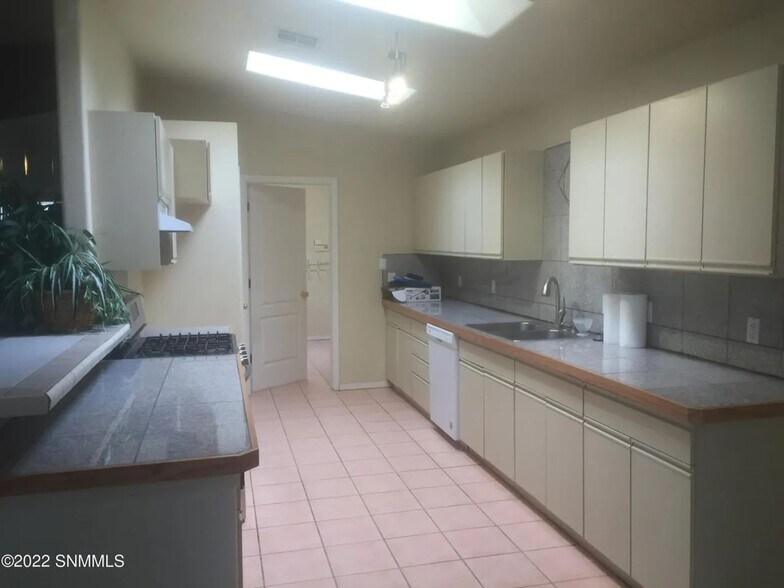 Building Photo - 2232 San Felipe