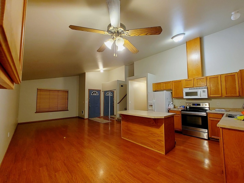 Building Photo - 1821 Fairview St NE