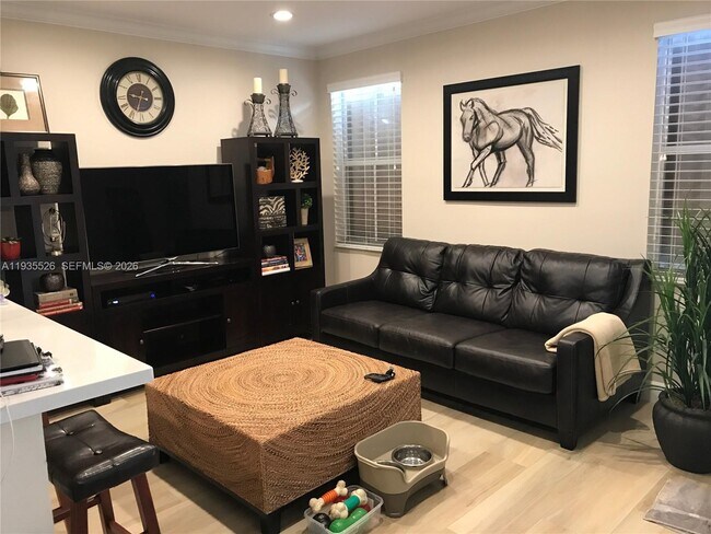 Building Photo - 10872 SW 89th St