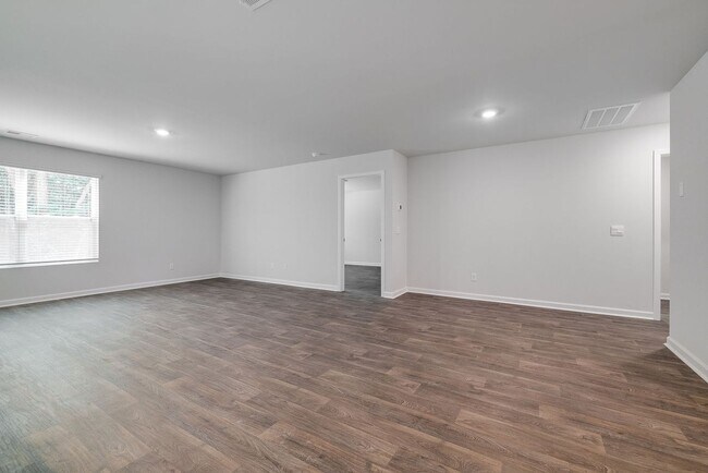 Building Photo - 142 Ponderosa Lp