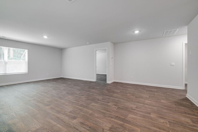 Building Photo - Nearly New 3-Bedroom Home in Longleaf Village