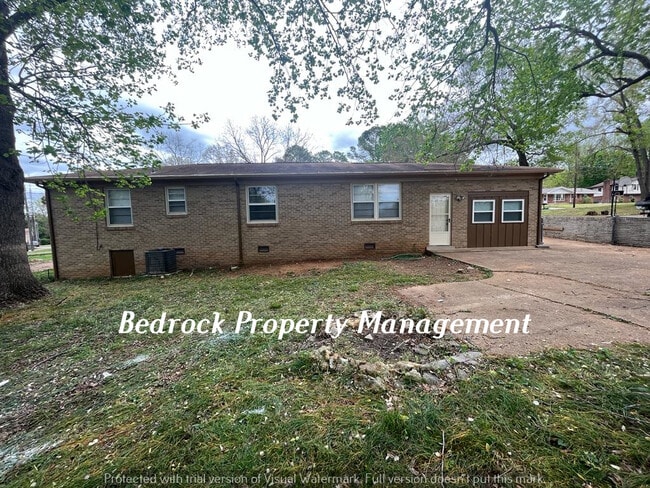 Building Photo - 11322 Chicamauga Trail SE