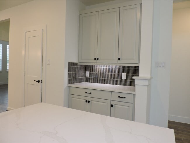 Building Photo - 12853 Meadow Wind Wy