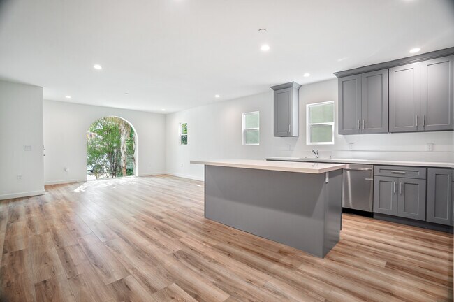 Building Photo - 5187 20th St