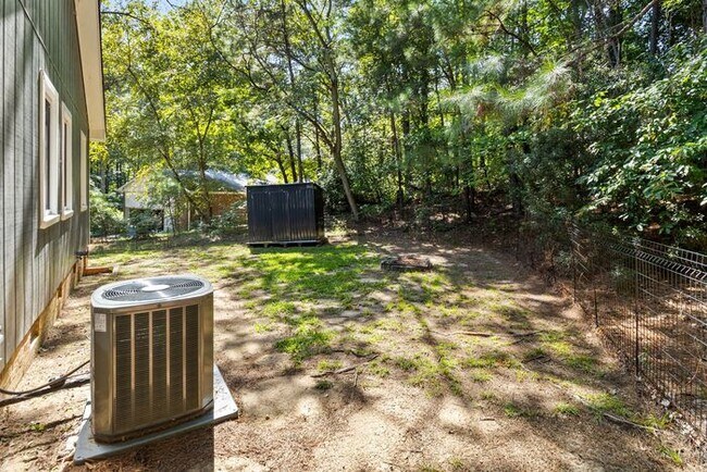 Building Photo - 3294 Florida Dr