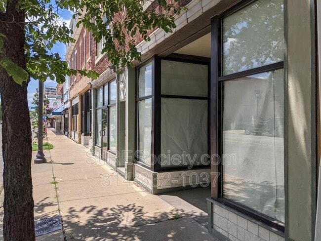 Building Photo - 7615 S Broadway St