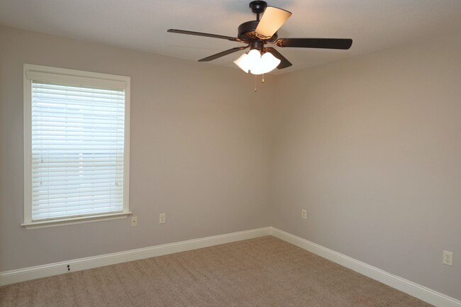 Building Photo - 4110 Barrington Dr