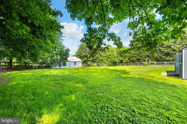 Building Photo - 11584 Liberty Oak Dr