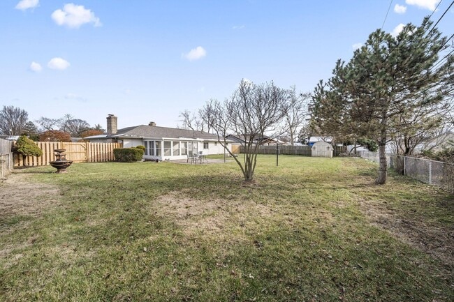 Building Photo - 1585 Peace Pl