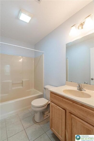 Building Photo - 835 Spring White Dr