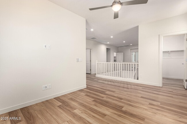 Building Photo - 6537 N 15th Dr