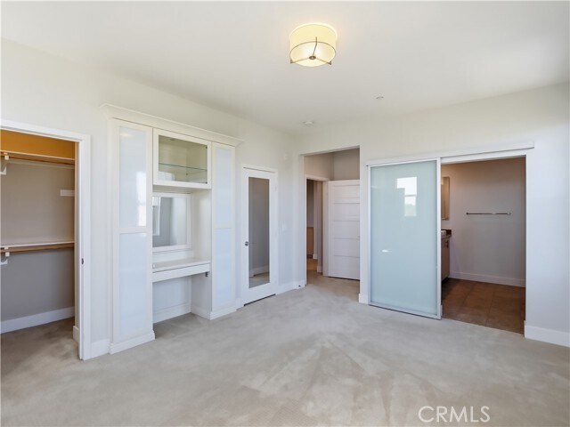 Building Photo - 1 Vantis Dr