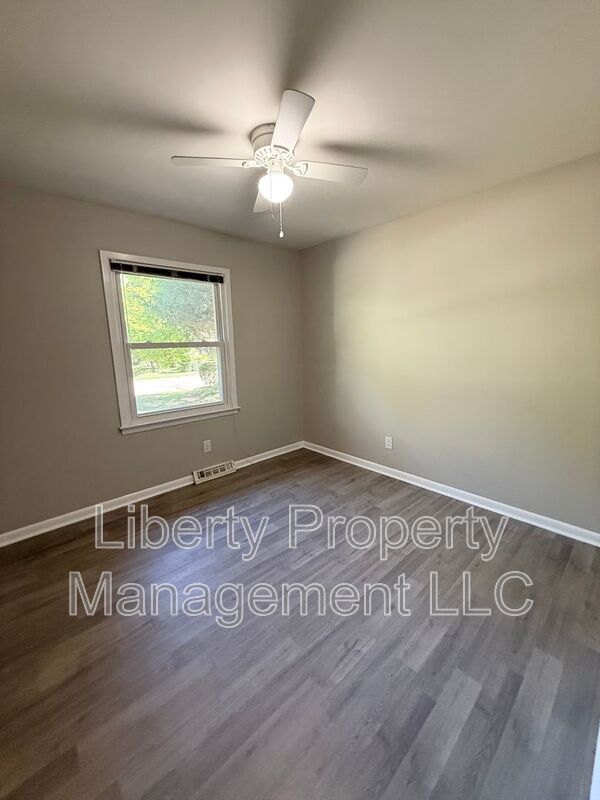 Building Photo - 475 Albemarle Dr