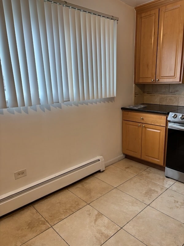 Building Photo - 7200 N Ashland Blvd