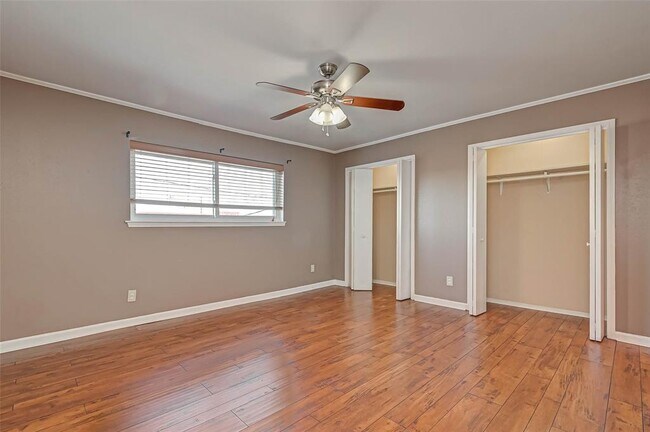 Building Photo - 2118 Straight Creek Dr