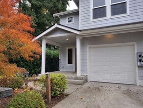 Building Photo - 10715 NE Rhody Wy