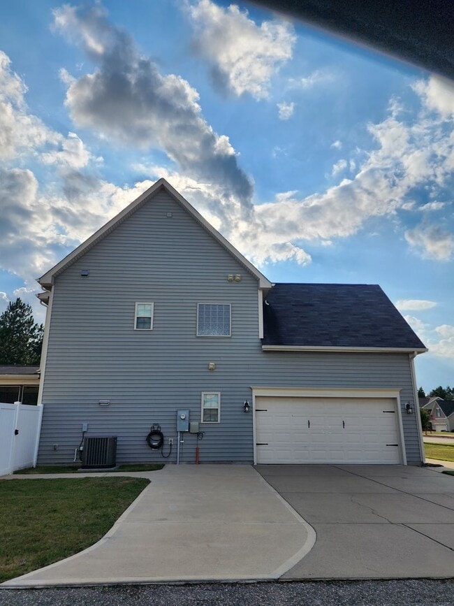 Building Photo - LEXINGTON PLANTATION