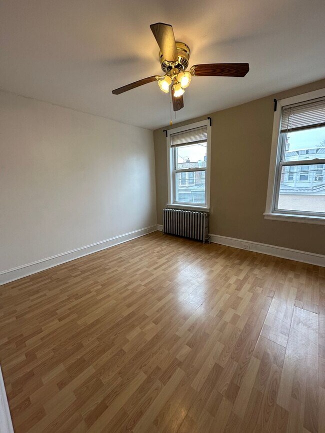 Building Photo - 3185 Tulip St