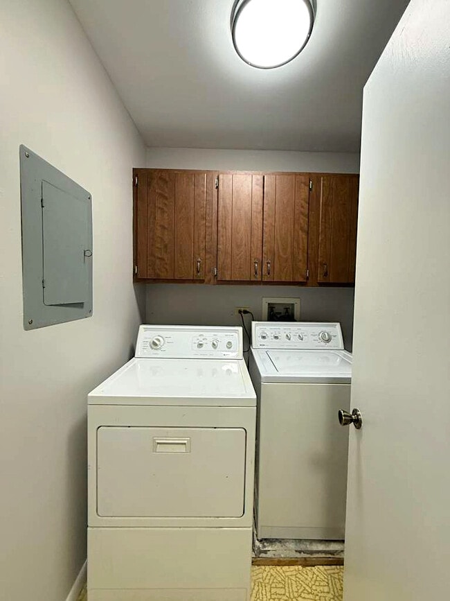 Building Photo - 314 Wildberry Ct