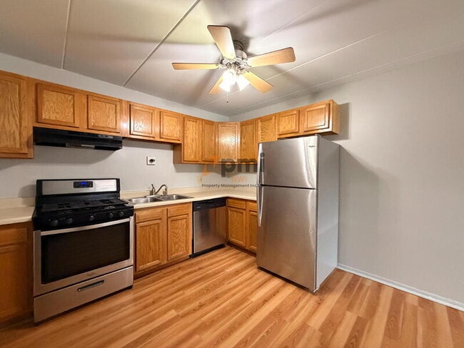 Building Photo - 111 Harrington Ave