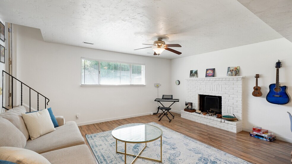 Building Photo - 423 W 1640 S