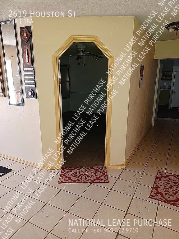 Building Photo - Rent to Own Home with $5500 Down - No Bank...