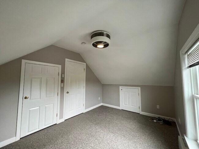 Building Photo - 17 Sanborn St