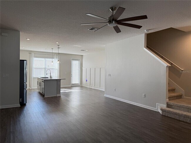 Building Photo - 6349 Glory Bower Dr