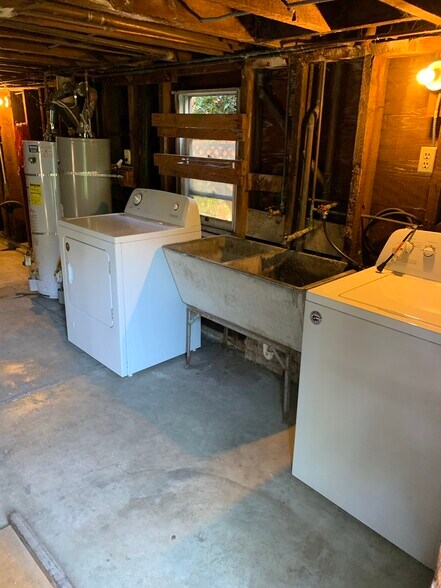 Building Photo - 2731 Grant St