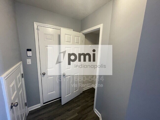 Building Photo - 2948 W New York St