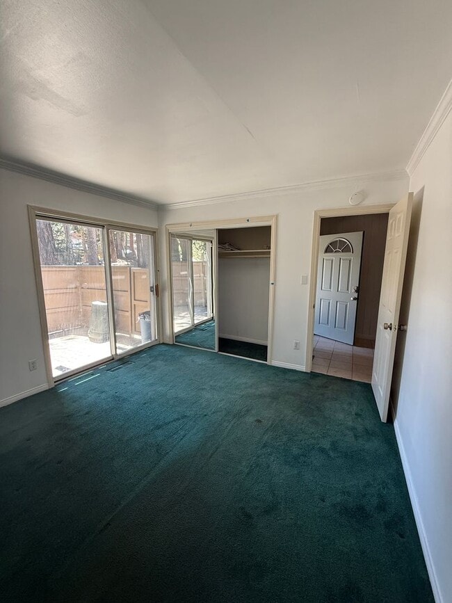 Building Photo - 3 Bed, 2 Bath Townhome with Vaulted Ceilings & Private Balcony