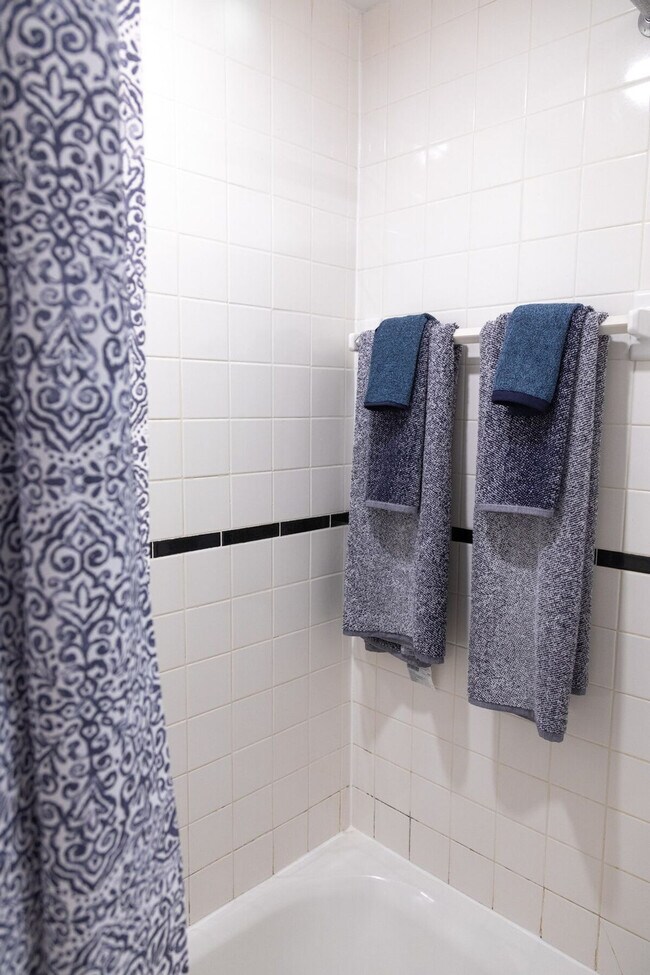 Building Photo - 343 E 118th St