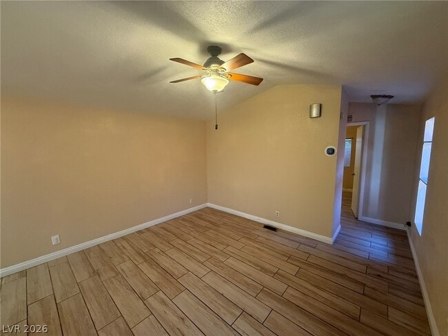 Building Photo - 5533 Wheatfield Dr