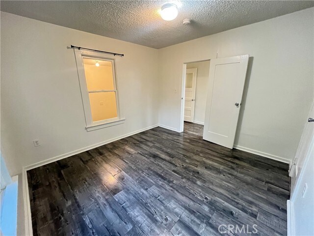 Building Photo - 1588 W 37th St