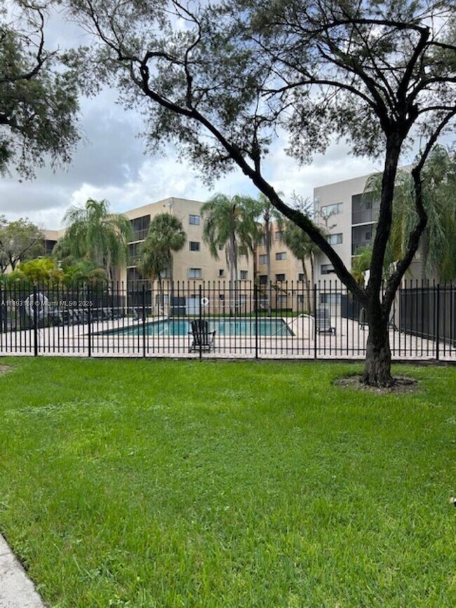 Building Photo - 8540 SW 133rd Avenue Rd